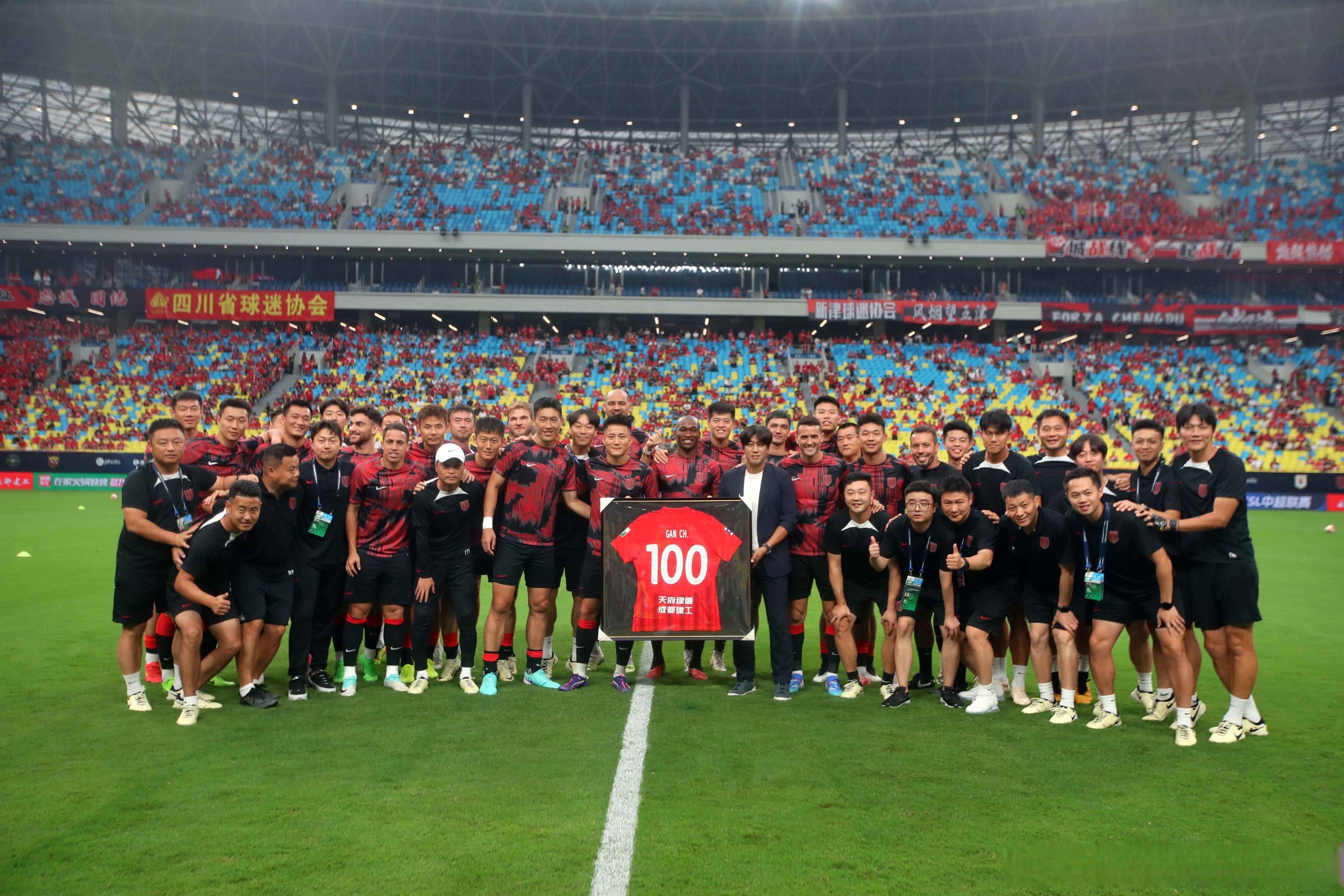 皇冠体育官网-全世界球迷热切期待着各支俱乐部队伍的表现的简单介绍